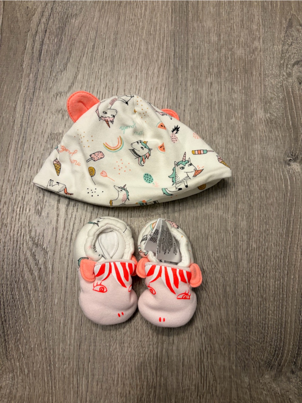 Little Marc Jacobs Pink and Coral Unicorn Hat with Matching Pink Booties